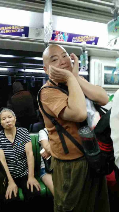 百度胖老师吧上海市公 安局轨道交通分局石宇玉老师求救 抖音快手百度贴吧百科图片视频知道搜索上海胖老师或 ...