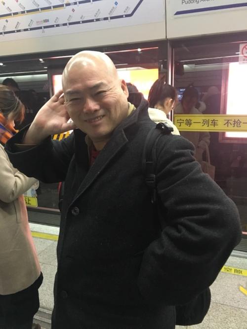 百度胖老师吧上海市公 安局轨道交通分局石宇玉老师求救 抖音快手百度贴吧百科图片视频知道搜索上海胖老师或 ...