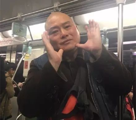 百度胖老师吧上海市公 安局轨道交通分局石宇玉老师求救 抖音快手百度贴吧百科图片视频知道搜索上海胖老师或 ...