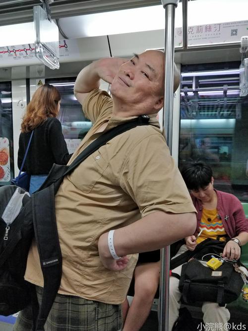 百度胖老师吧上海市公 安局轨道交通分局石宇玉老师求救 抖音快手百度贴吧百科图片视频知道搜索上海胖老师或 ...