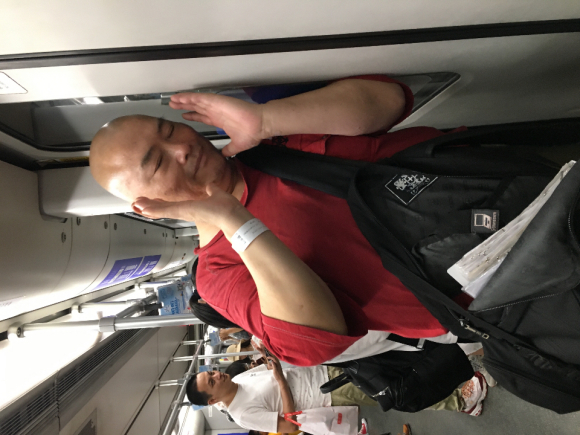 百度胖老师吧上海市公 安局轨道交通分局石宇玉老师求救 抖音快手百度贴吧百科图片视频知道搜索上海胖老师或 ...