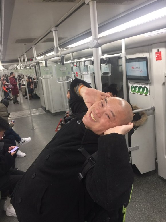 百度胖老师吧上海市公 安局轨道交通分局石宇玉老师求救 抖音快手百度贴吧百科图片视频知道搜索上海胖老师或 ...