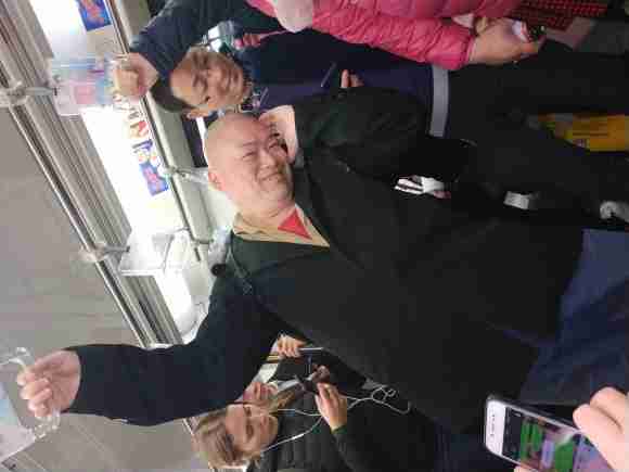 百度胖老师吧上海市公 安局轨道交通分局石宇玉老师求救 抖音快手百度贴吧百科图片视频知道搜索上海胖老师或 ...