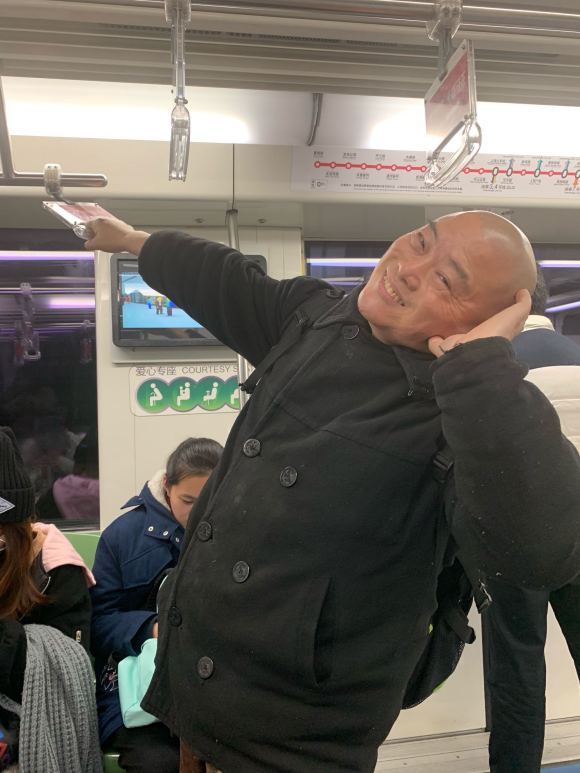 百度胖老师吧上海市公 安局轨道交通分局石宇玉老师求救 抖音快手百度贴吧百科图片视频知道搜索上海胖老师或 ...