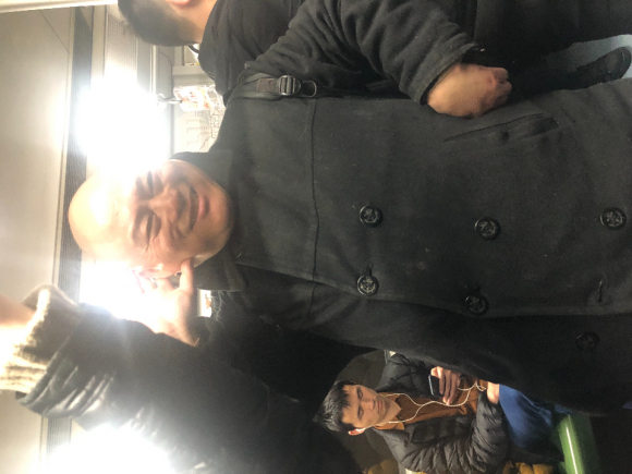 百度胖老师吧上海市公 安局轨道交通分局石宇玉老师求救 抖音快手百度贴吧百科图片视频知道搜索上海胖老师或 ...