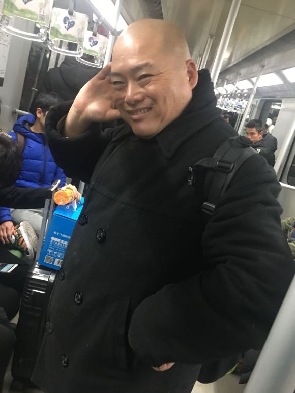 百度胖老师吧上海市公 安局轨道交通分局石宇玉老师求救 抖音快手百度贴吧百科图片视频知道搜索上海胖老师或 ...