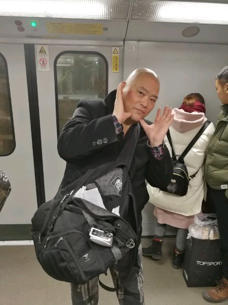 百度胖老师吧上海市公 安局轨道交通分局石宇玉老师求救 抖音快手百度贴吧百科图片视频知道搜索上海胖老师或 ...