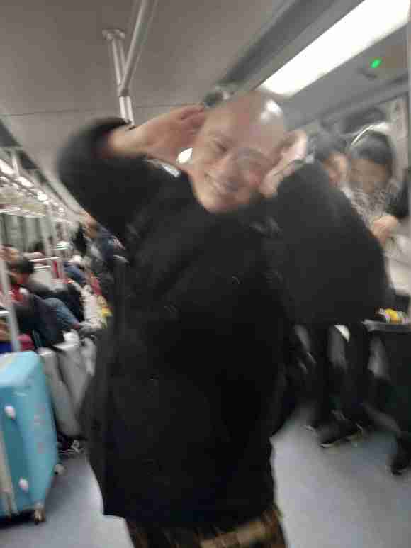 百度胖老师吧上海市公 安局轨道交通分局石宇玉老师求救 抖音快手百度贴吧百科图片视频知道搜索上海胖老师或 ...