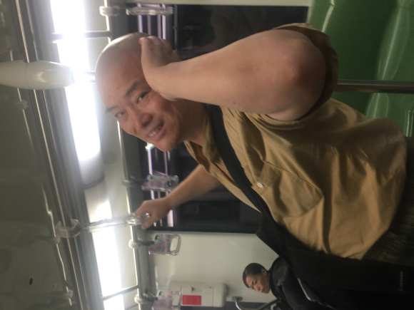 百度胖老师吧上海市公 安局轨道交通分局石宇玉老师求救 抖音快手百度贴吧百科图片视频知道搜索上海胖老师或 ...