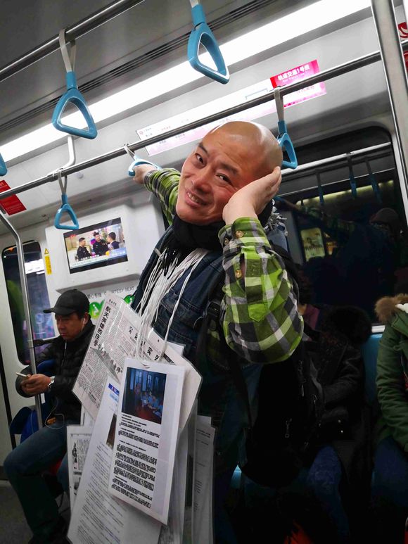 百度胖老师吧上海市公 安局轨道交通分局石宇玉老师求救 抖音快手百度贴吧百科图片视频知道搜索上海胖老师或 ...