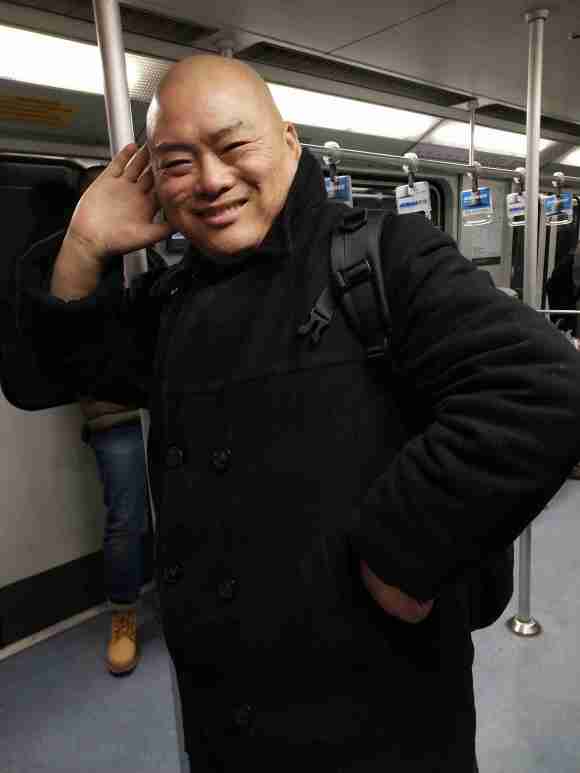 百度胖老师吧上海市公 安局轨道交通分局石宇玉老师求救 抖音快手百度贴吧百科图片视频知道搜索上海胖老师或 ...