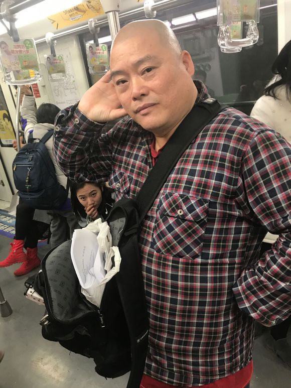 百度胖老师吧上海市公 安局轨道交通分局石宇玉老师求救 抖音快手百度贴吧百科图片视频知道搜索上海胖老师或 ...