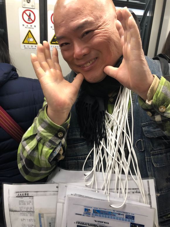百度胖老师吧上海市公 安局轨道交通分局石宇玉老师求救 抖音快手百度贴吧百科图片视频知道搜索上海胖老师或 ...