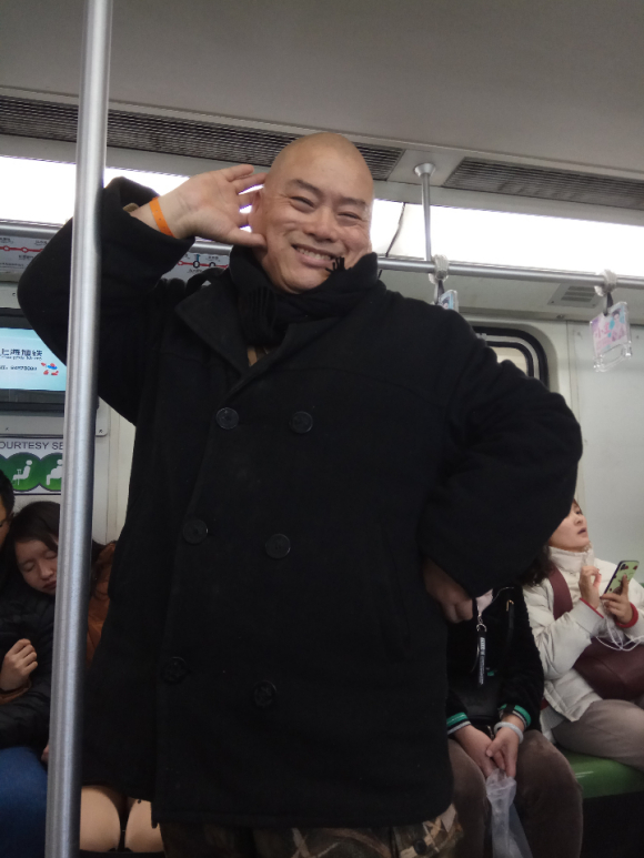 百度胖老师吧上海市公 安局轨道交通分局石宇玉老师求救 抖音快手百度贴吧百科图片视频知道搜索上海胖老师或 ...