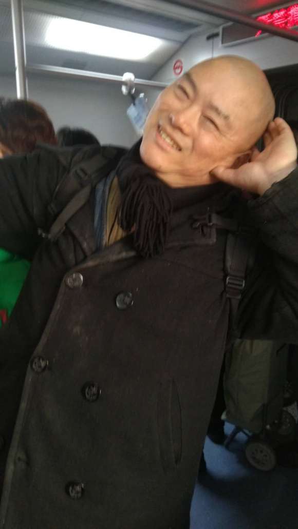 百度胖老师吧上海市公 安局轨道交通分局石宇玉老师求救 抖音快手百度贴吧百科图片视频知道搜索上海胖老师或 ...