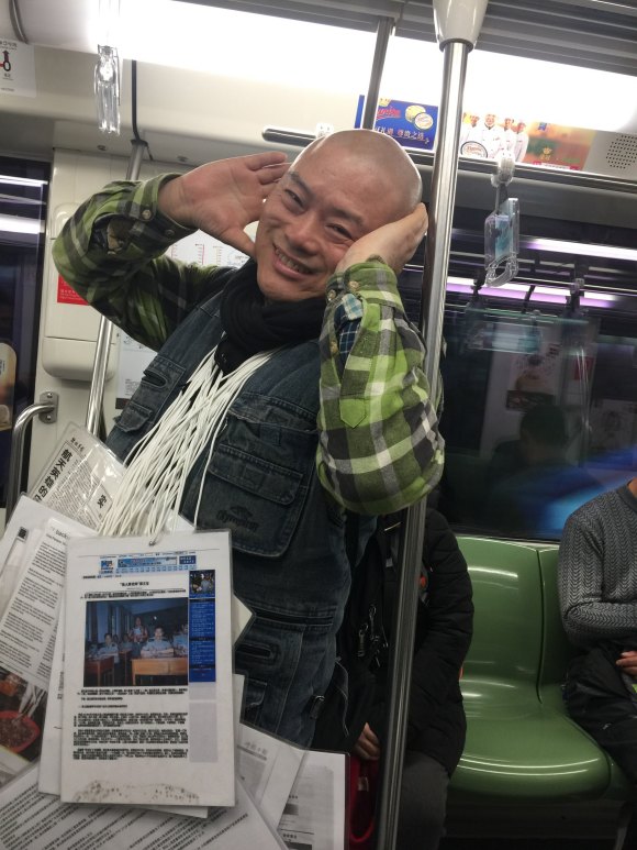 百度胖老师吧上海市公 安局轨道交通分局石宇玉老师求救 抖音快手百度贴吧百科图片视频知道搜索上海胖老师或 ...