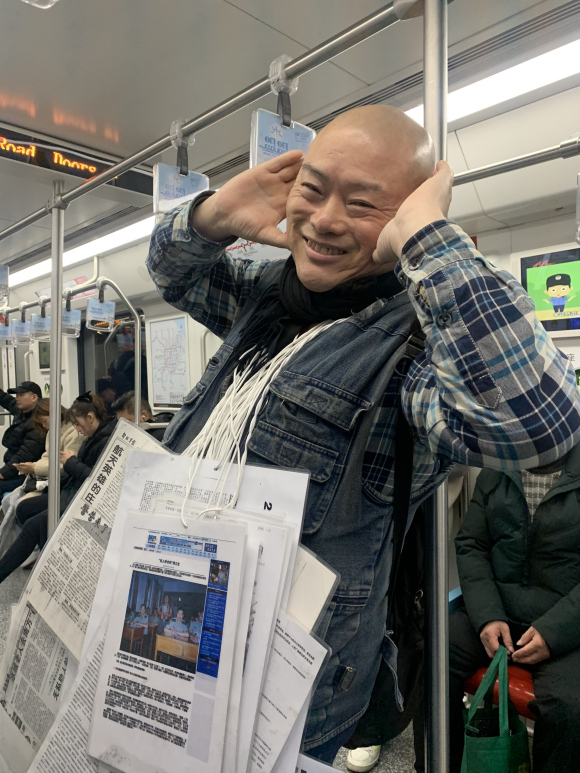 百度胖老师吧上海市公 安局轨道交通分局石宇玉老师求救 抖音快手百度贴吧百科图片视频知道搜索上海胖老师或 ...