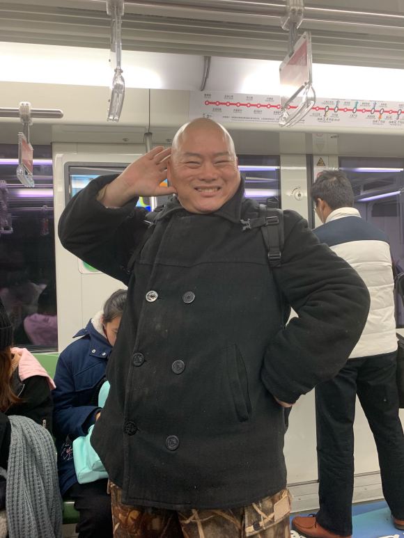 百度胖老师吧上海市公 安局轨道交通分局石宇玉老师求救 抖音快手百度贴吧百科图片视频知道搜索上海胖老师或 ...