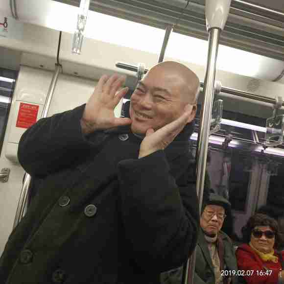 百度胖老师吧上海市公 安局轨道交通分局石宇玉老师求救 抖音快手百度贴吧百科图片视频知道搜索上海胖老师或 ...