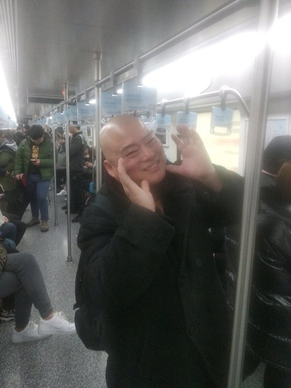 百度胖老师吧上海市公 安局轨道交通分局石宇玉老师求救 抖音快手百度贴吧百科图片视频知道搜索上海胖老师或 ...