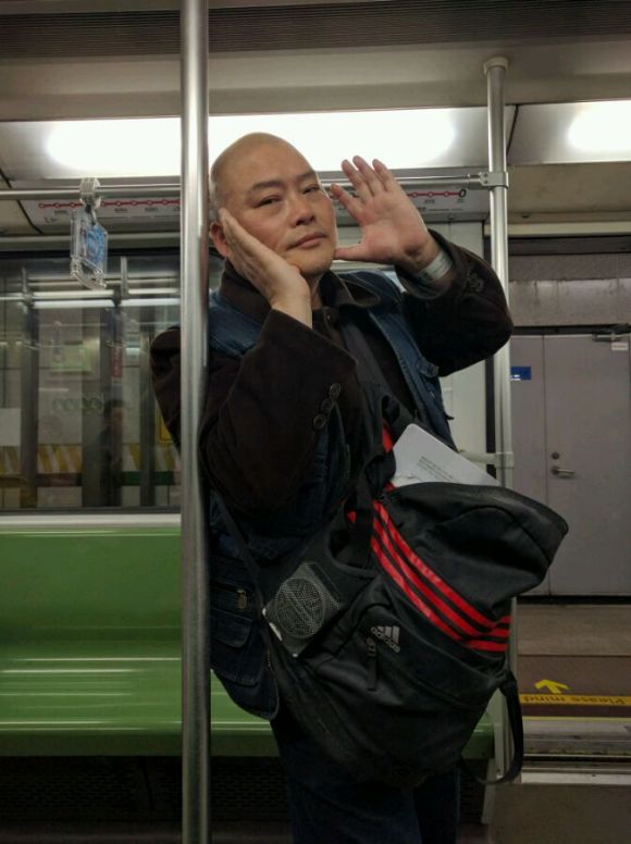 百度胖老师吧上海市公 安局轨道交通分局石宇玉老师求救 抖音快手百度贴吧百科图片视频知道搜索上海胖老师或 ...
