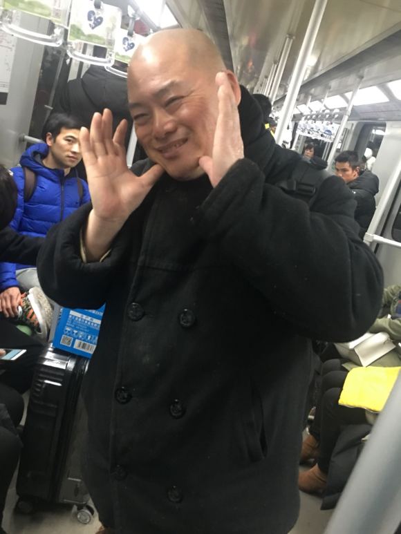 百度胖老师吧上海市公 安局轨道交通分局石宇玉老师求救 抖音快手百度贴吧百科图片视频知道搜索上海胖老师或 ...