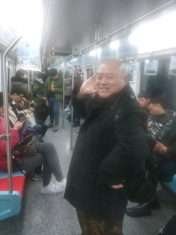 百度胖老师吧上海市公 安局轨道交通分局石宇玉老师求救 抖音快手百度贴吧百科图片视频知道搜索上海胖老师或 ...