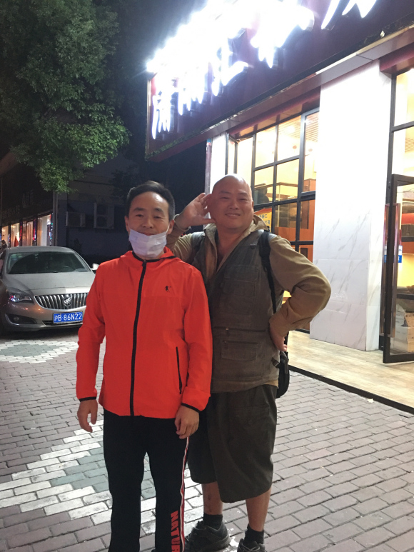 百度胖老师吧上海市公 安局轨道交通分局石宇玉老师求救 抖音快手百度贴吧百科图片视频知道搜索上海胖老师或 ...