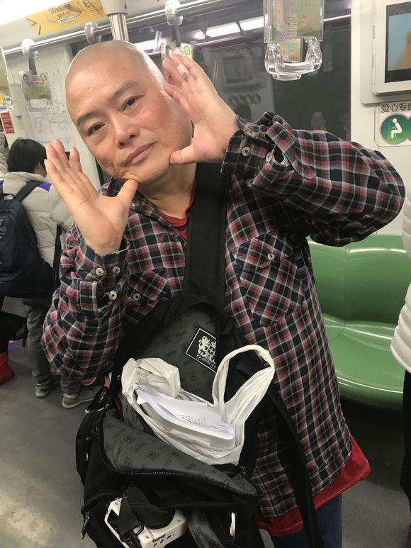 百度胖老师吧上海市公 安局轨道交通分局石宇玉老师求救 抖音快手百度贴吧百科图片视频知道搜索上海胖老师或 ...