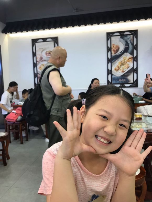 百度胖老师吧上海市公 安局轨道交通分局石宇玉老师求救 抖音快手百度贴吧百科图片视频知道搜索上海胖老师或 ...