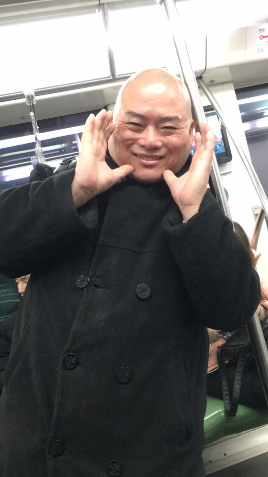 百度胖老师吧上海市公 安局轨道交通分局石宇玉老师求救 抖音快手百度贴吧百科图片视频知道搜索上海胖老师或 ...
