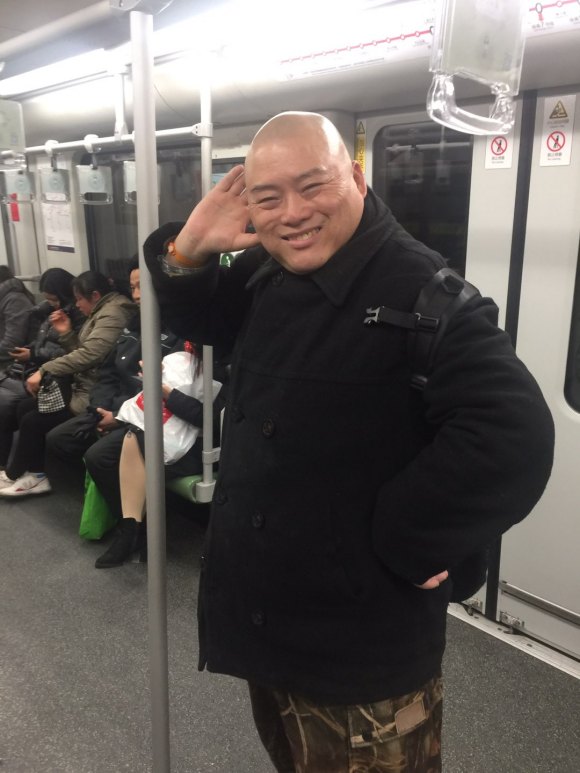 百度胖老师吧上海市公 安局轨道交通分局石宇玉老师求救 抖音快手百度贴吧百科图片视频知道搜索上海胖老师或 ...