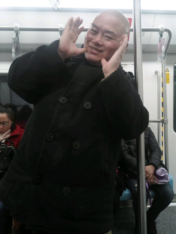 百度胖老师吧上海市公 安局轨道交通分局石宇玉老师求救 抖音快手百度贴吧百科图片视频知道搜索上海胖老师或 ...