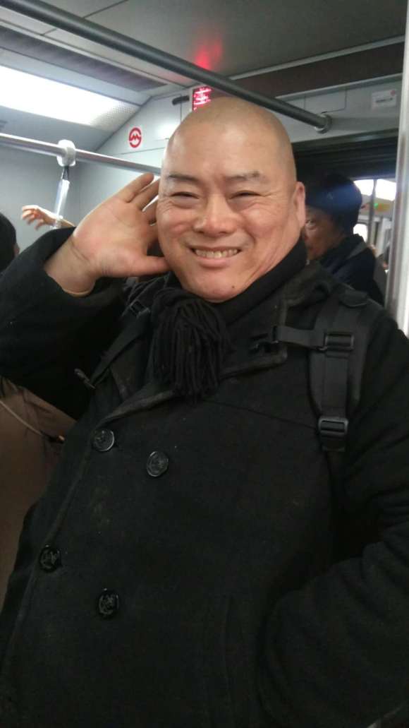 百度胖老师吧上海市公 安局轨道交通分局石宇玉老师求救 抖音快手百度贴吧百科图片视频知道搜索上海胖老师或 ...